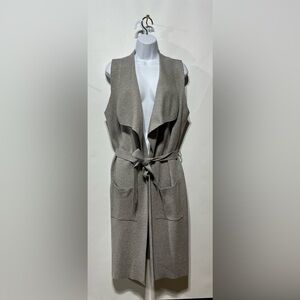 Cupcakes & Cashmere Carmen Sleeveless Cardigan In Heather Grey Size Medium NWT